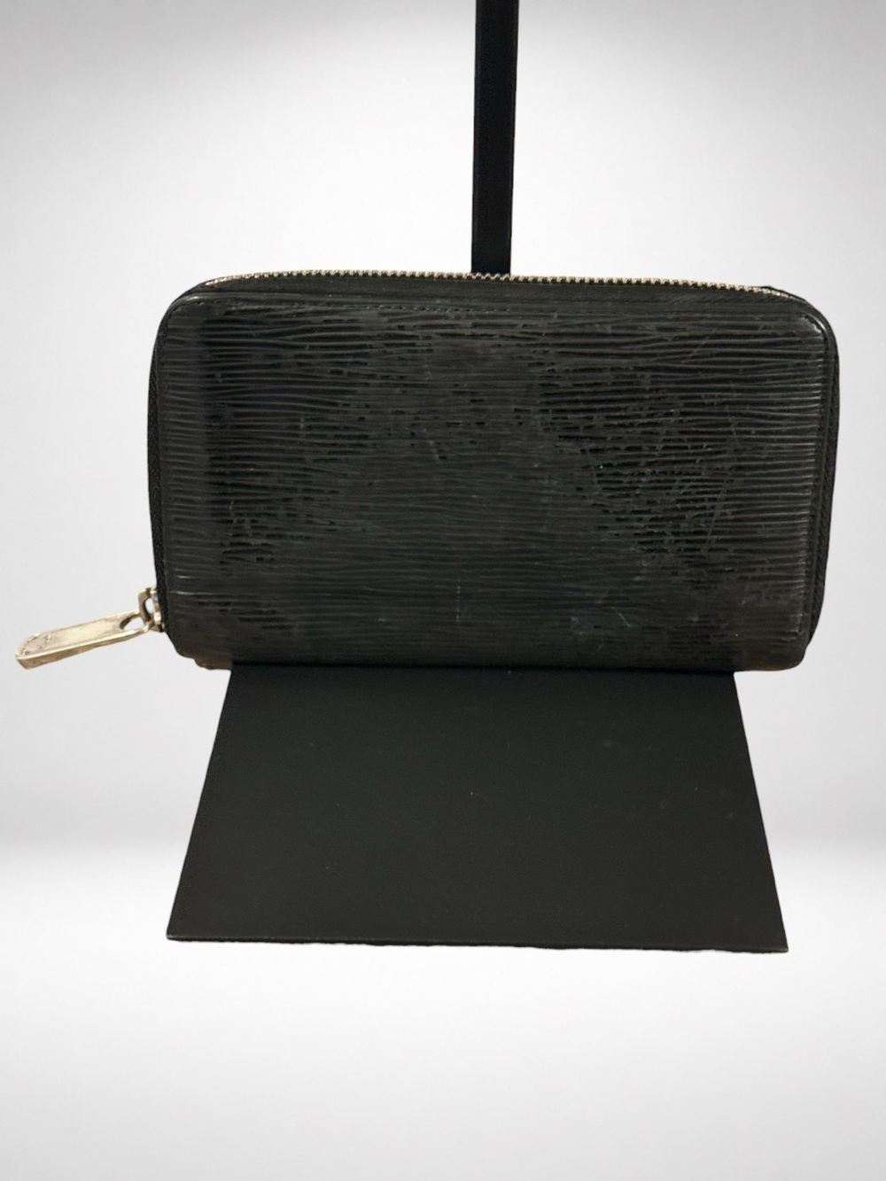 Louis Vuitton Authentic Black Epi Leather Zippy Organizer Wallet Long Zip Around